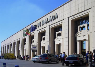 malaga airport hall